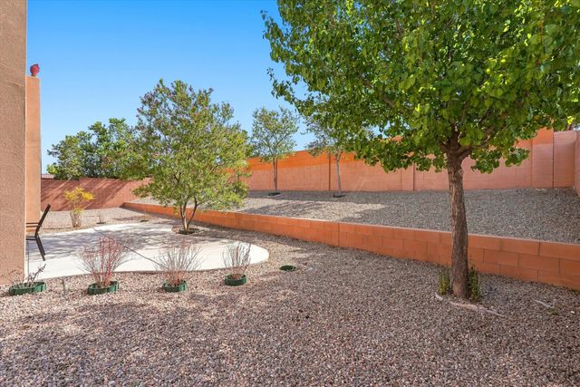 1632 Roble Drive SE, Rio Rancho, NM 87124