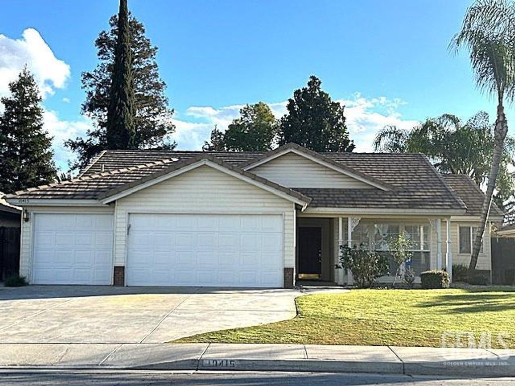 10415 Attleboro Avenue, Bakersfield, CA 93311