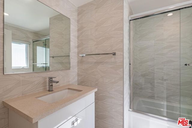 502 Evelyn Place, Beverly Hills, CA 90210