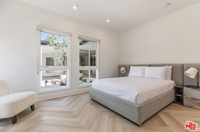 502 Evelyn Place, Beverly Hills, CA 90210