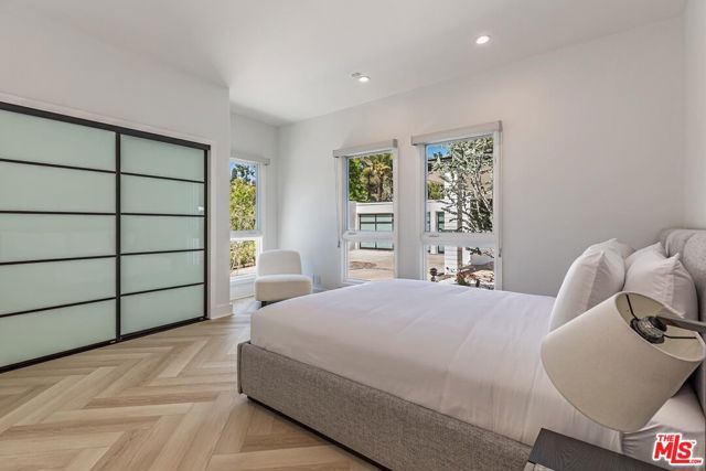 502 Evelyn Place, Beverly Hills, CA 90210