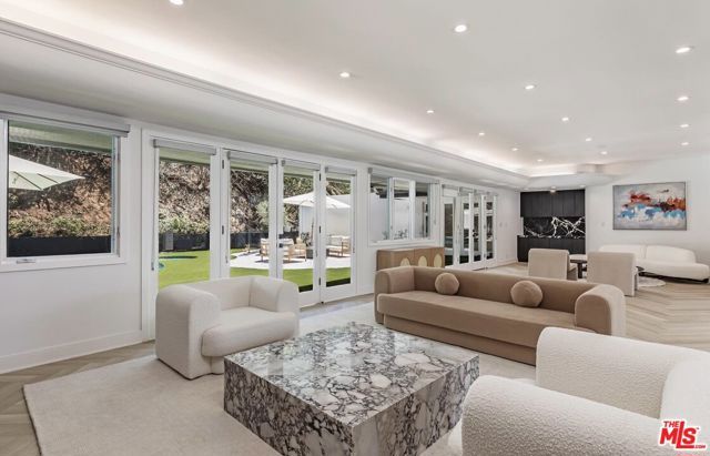 502 Evelyn Place, Beverly Hills, CA 90210