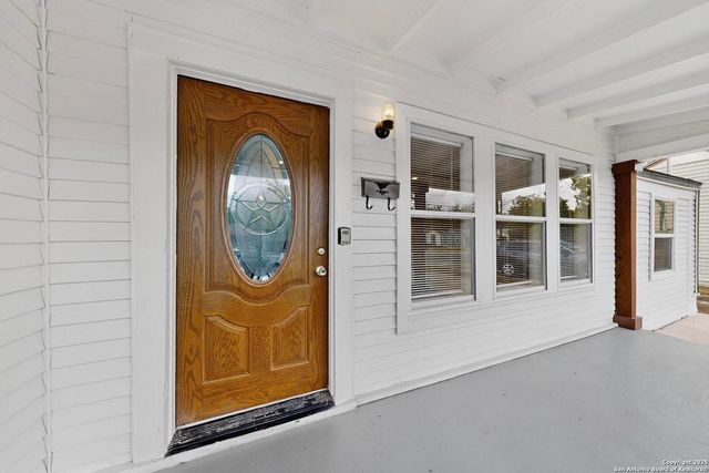 1334 W Theo Ave, San Antonio, TX 78225