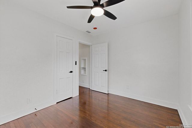 1334 W Theo Ave, San Antonio, TX 78225