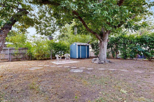 1334 W Theo Ave, San Antonio, TX 78225