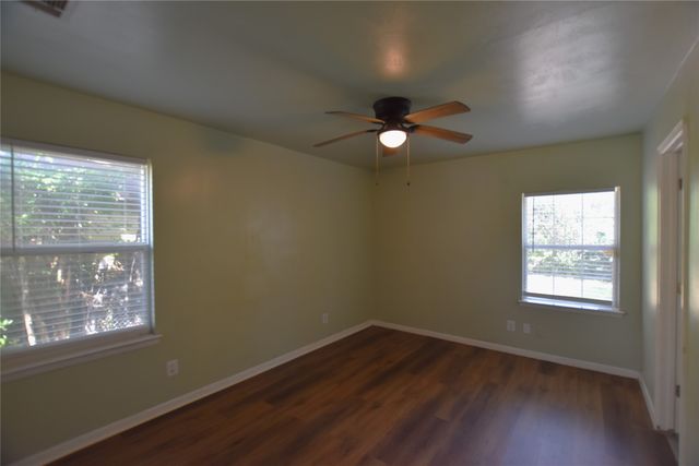 1718 Summit Street, Mesquite, TX 75149