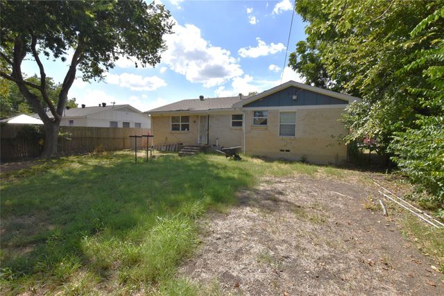 1718 Summit Street, Mesquite, TX 75149