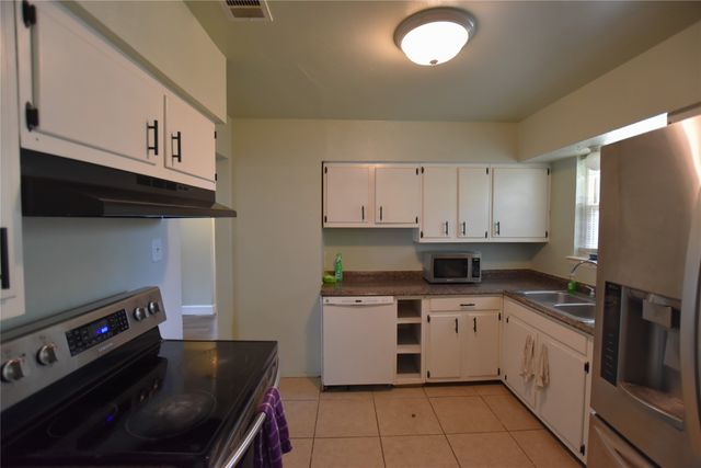 1718 Summit Street, Mesquite, TX 75149