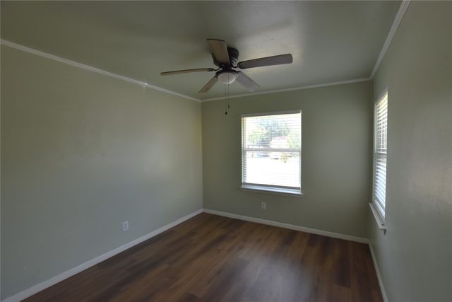1718 Summit Street, Mesquite, TX 75149