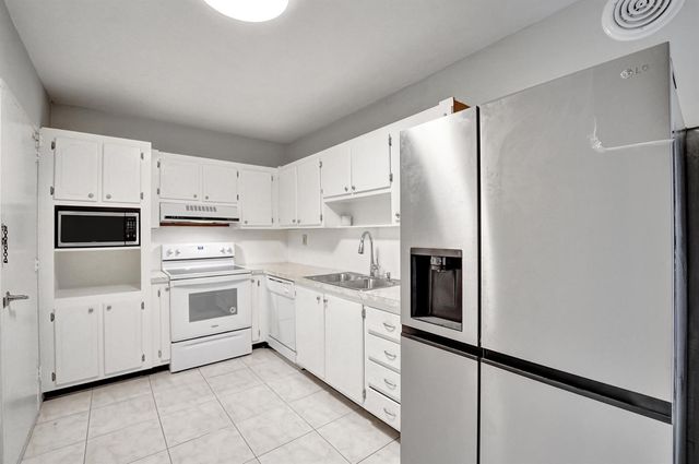 4250 Galt Ocean Drive 9c, Fort Lauderdale, FL 33308