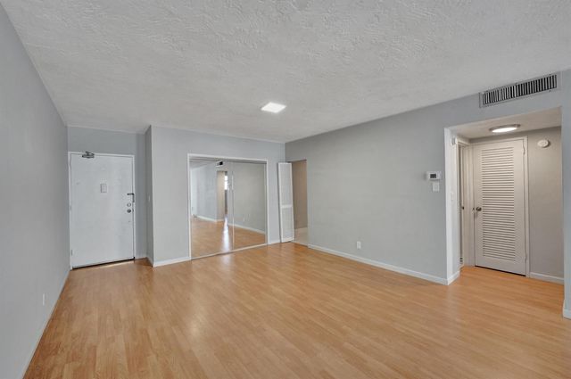 4250 Galt Ocean Drive 9c, Fort Lauderdale, FL 33308