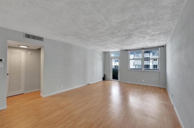 4250 Galt Ocean Drive 9c, Fort Lauderdale, FL 33308