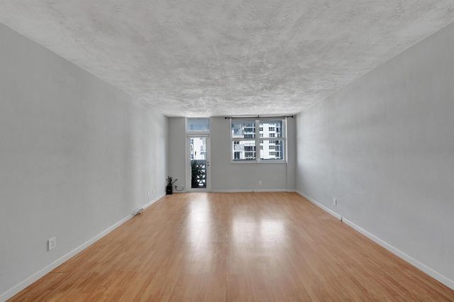 4250 Galt Ocean Drive 9c, Fort Lauderdale, FL 33308