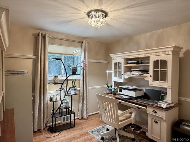 14875 Dogwood Court, Plymouth Charter Township, MI 48170