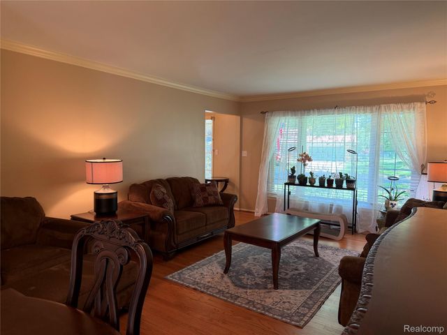 14875 Dogwood Court, Plymouth Charter Township, MI 48170