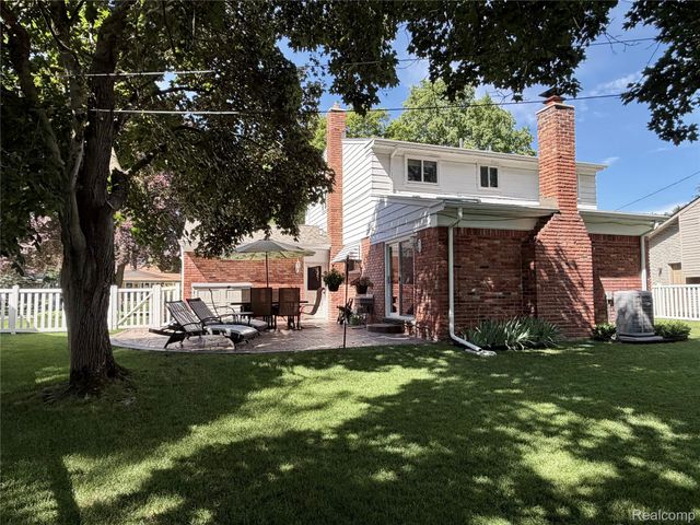 14875 Dogwood Court, Plymouth Charter Township, MI 48170