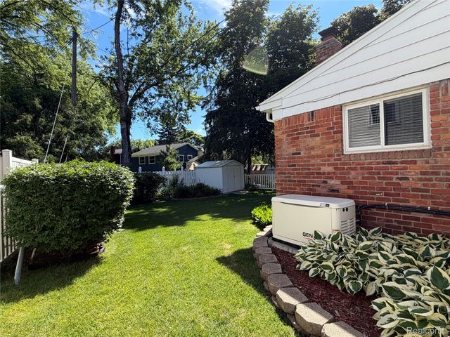 14875 Dogwood Court, Plymouth Charter Township, MI 48170