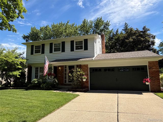 14875 Dogwood Court, Plymouth Charter Township, MI 48170