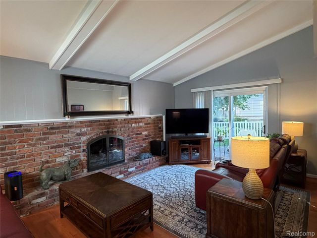 14875 Dogwood Court, Plymouth Charter Township, MI 48170