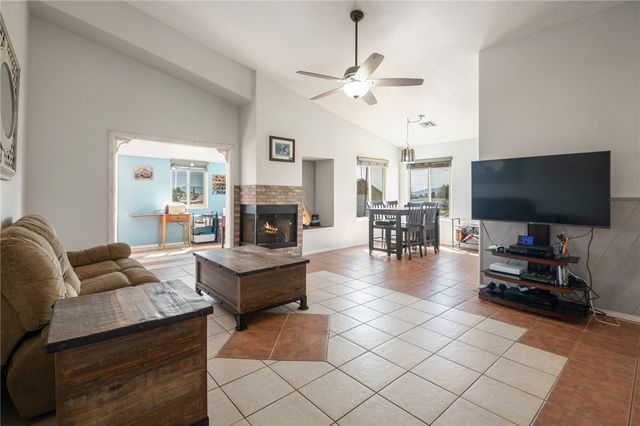 6336 N Buckhorn Drive, Kingman, AZ 86409