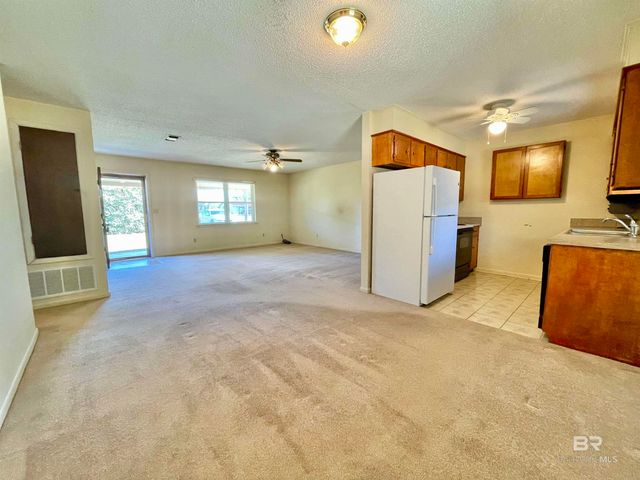 50 Sue Street, Flomaton, AL 36441