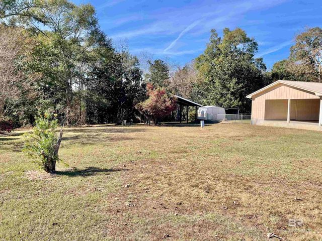 50 Sue Street, Flomaton, AL 36441