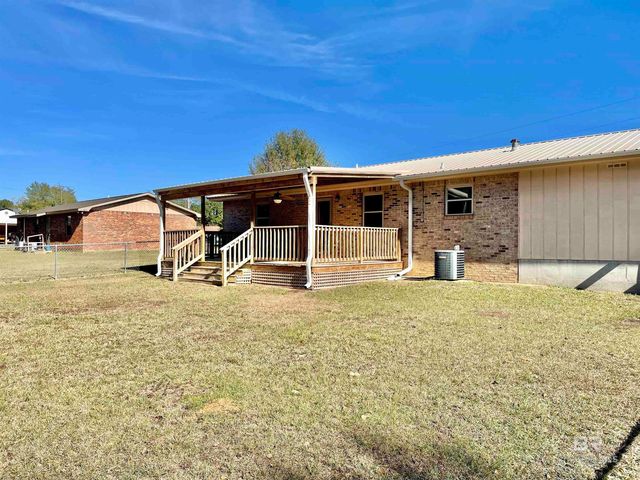 50 Sue Street, Flomaton, AL 36441