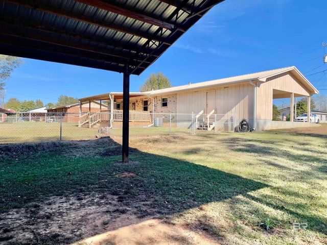 50 Sue Street, Flomaton, AL 36441