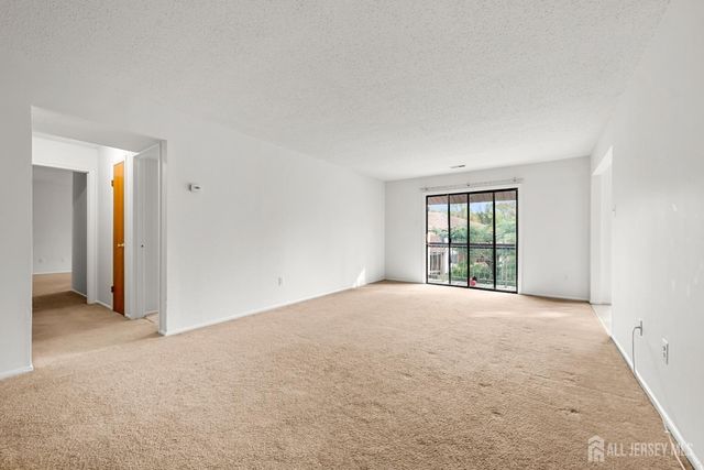 823 Edison Glen Terrace, Edison, NJ 08837