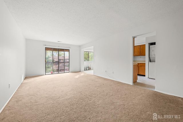 823 Edison Glen Terrace, Edison, NJ 08837
