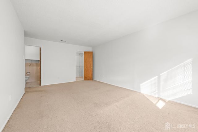 823 Edison Glen Terrace, Edison, NJ 08837