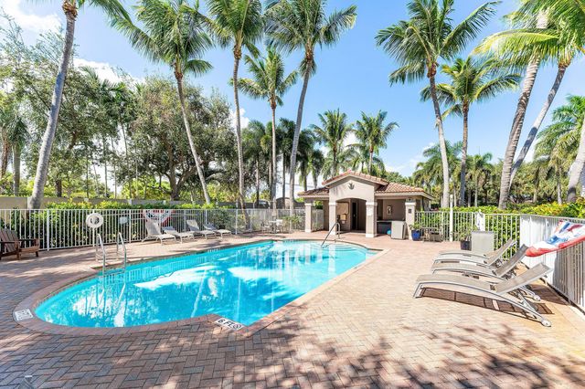131 Ocean Cay Way 131, Hypoluxo, FL 33462