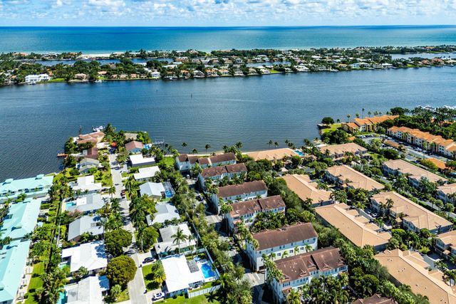 131 Ocean Cay Way 131, Hypoluxo, FL 33462