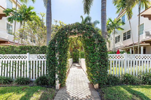 131 Ocean Cay Way 131, Hypoluxo, FL 33462