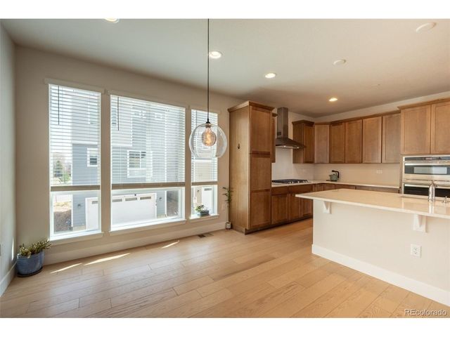 5013 S Queen Ct, Littleton, CO 80127