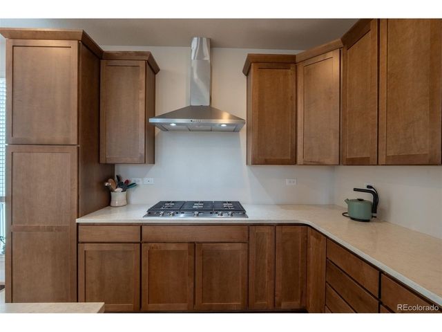 5013 S Queen Ct, Littleton, CO 80127