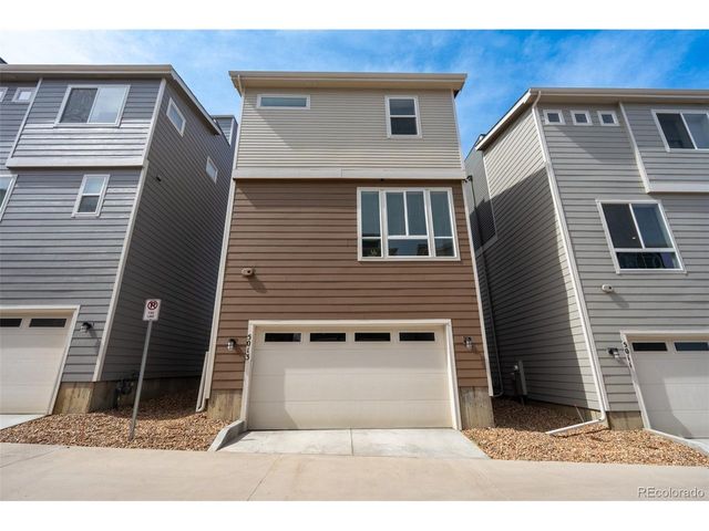 5013 S Queen Ct, Littleton, CO 80127