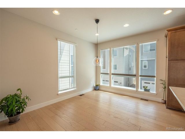 5013 S Queen Ct, Littleton, CO 80127