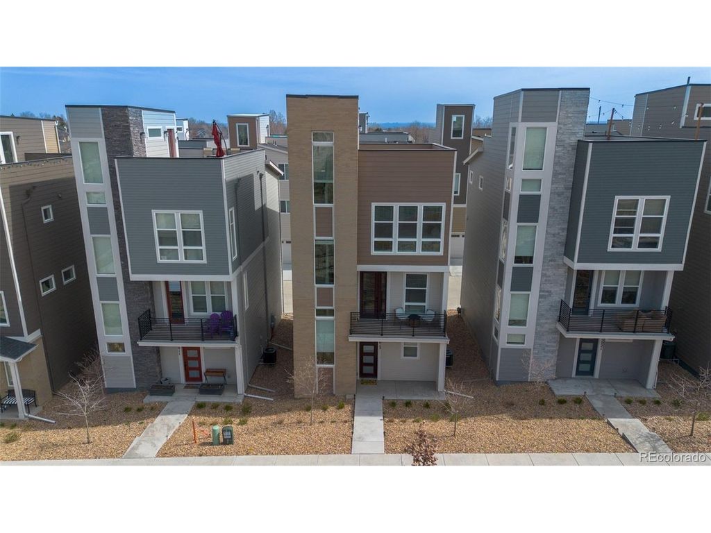 5013 S Queen Ct, Littleton, CO 80127