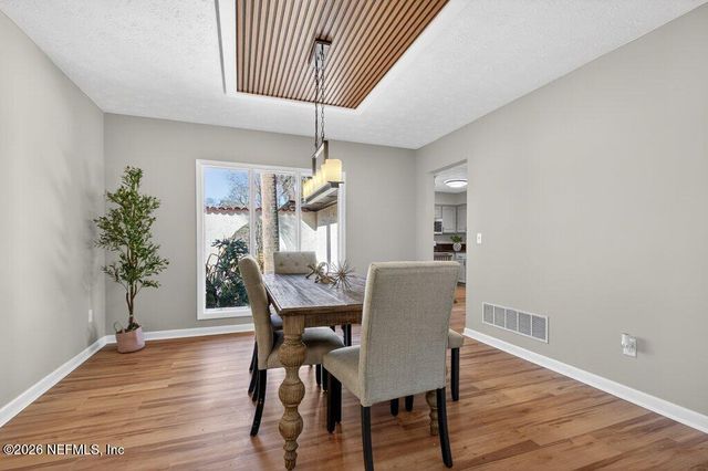 3389 E HERMITAGE Road E, Jacksonville, FL 32277