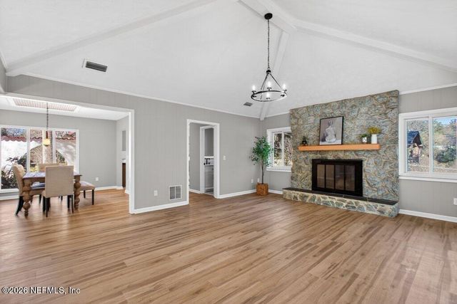 3389 E HERMITAGE Road E, Jacksonville, FL 32277