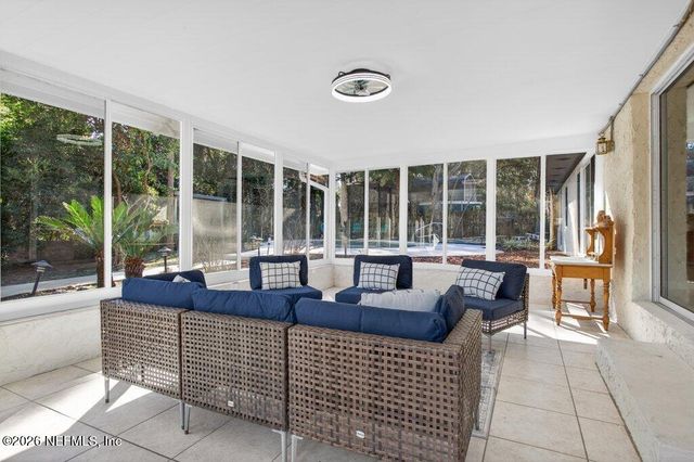 3389 E HERMITAGE Road E, Jacksonville, FL 32277