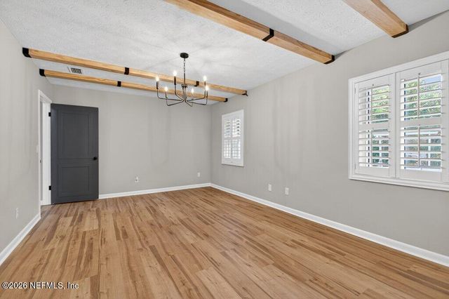 3389 E HERMITAGE Road E, Jacksonville, FL 32277