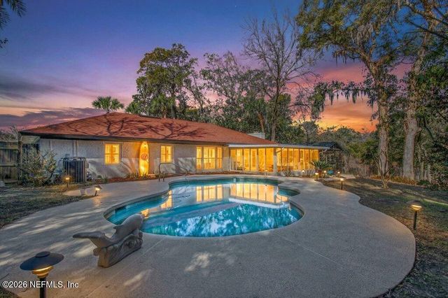 3389 E HERMITAGE Road E, Jacksonville, FL 32277