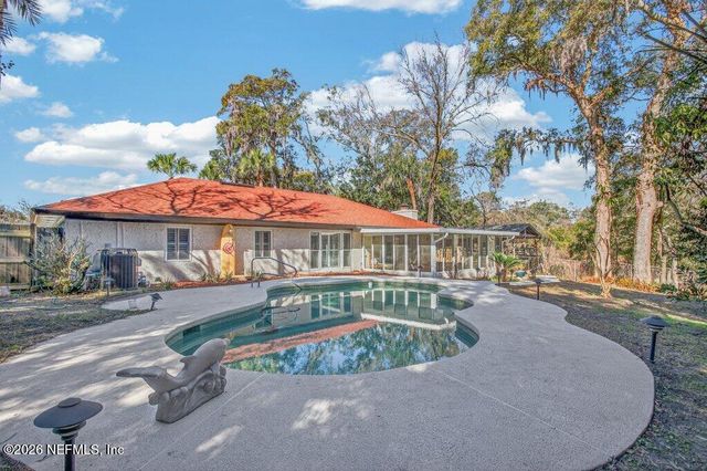 3389 E HERMITAGE Road E, Jacksonville, FL 32277