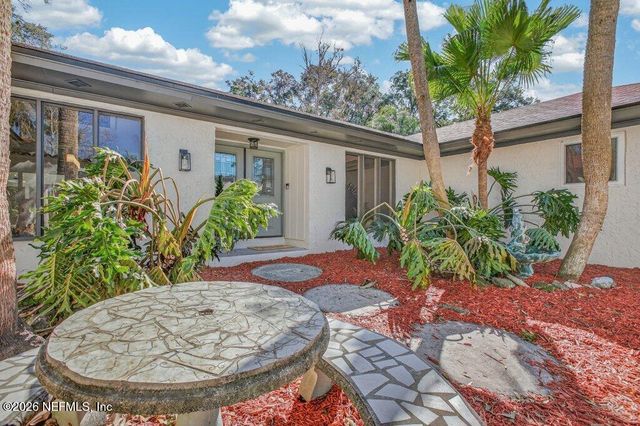 3389 E HERMITAGE Road E, Jacksonville, FL 32277