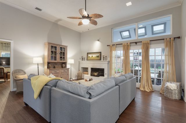 2057 Antwerp Avenue, Plano, TX 75025