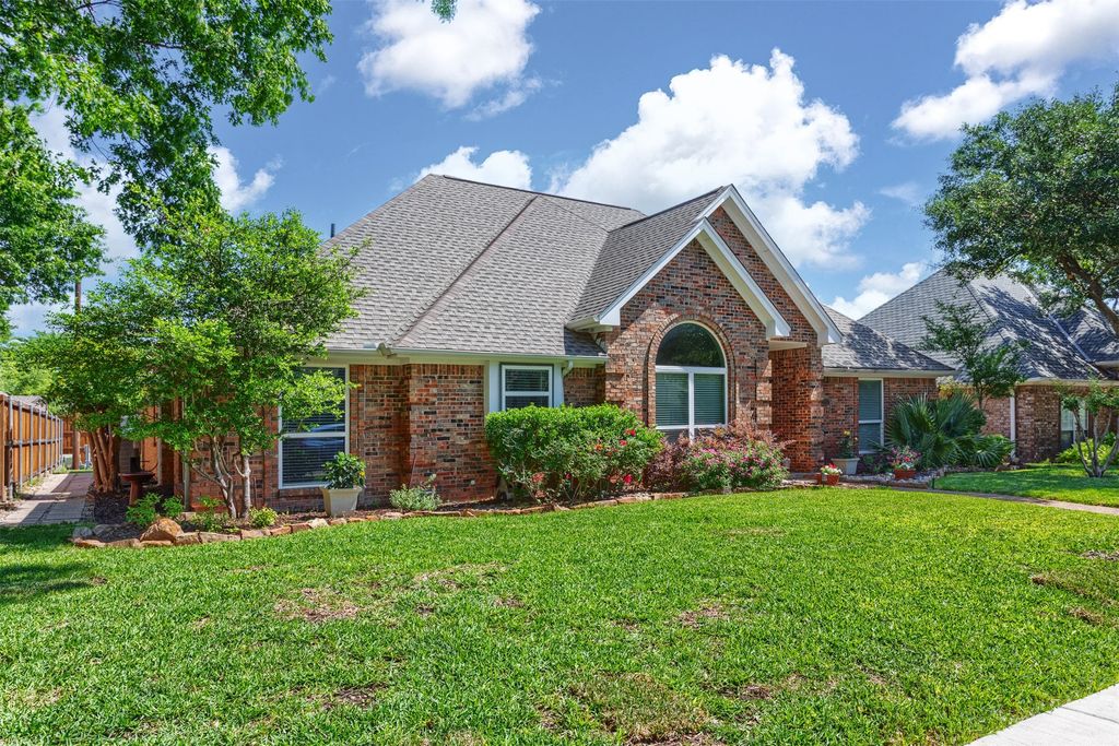 2057 Antwerp Avenue, Plano, TX 75025