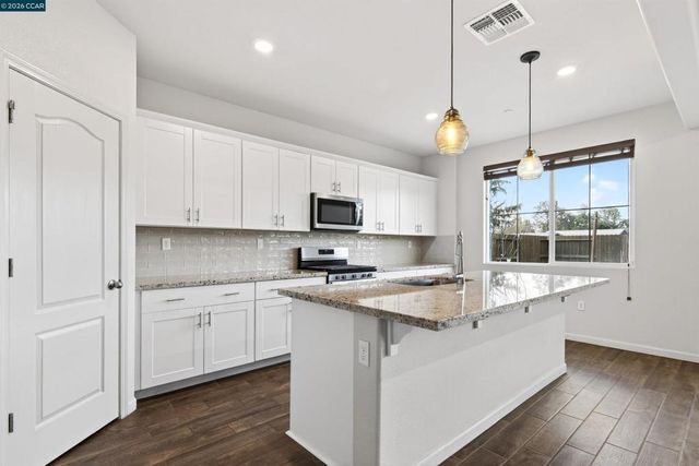 3017 3017 Kenwood Cir, Oakley, CA 94561