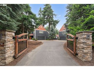 476 Sw HEBB PARK Rd, West Linn, OR 97068